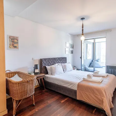 D Joao Iv With Terrace By Lovelystay Porto