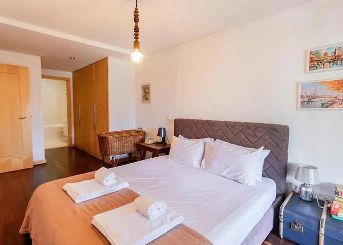 D Joao Iv With Terrace By Lovelystay * Porto