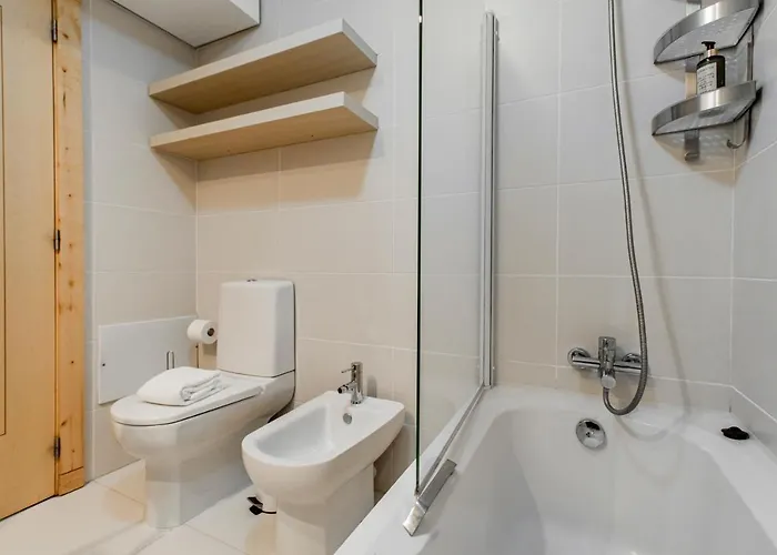 Apartman D Joao Iv With Terrace By Lovelystay *