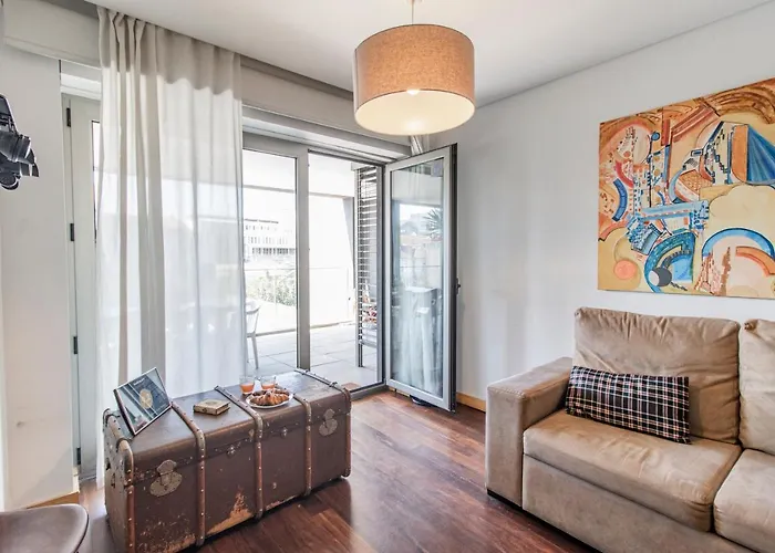 D Joao Iv With Terrace By Lovelystay *