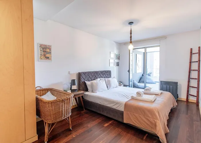 D Joao Iv With Terrace By Lovelystay Oporto